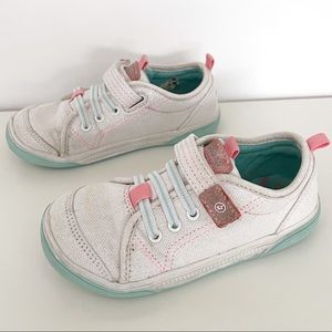 Stride Rite white with silver sparkle Dakota shoes - size 10 (kids)